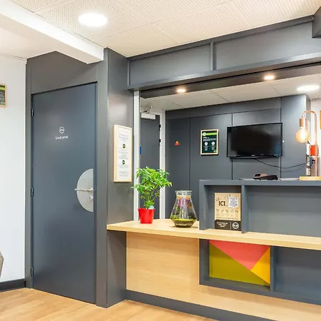 B&B Hotel Nantes Aeroport-2