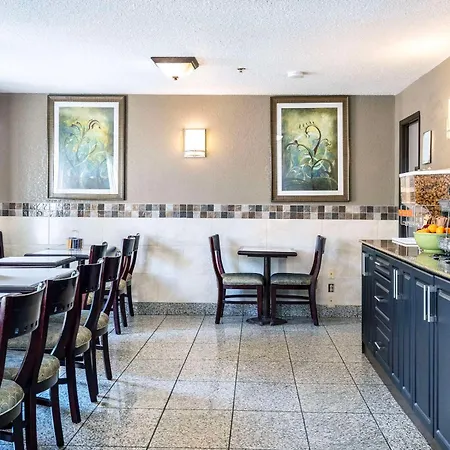 Quality Inn & Suites Yorkton-2