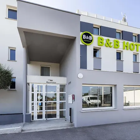 B&B HOTEL Perpignan Sud Marché International-3