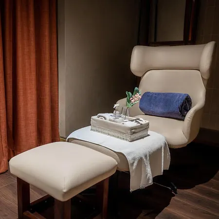 Auhotel -Zayed International Airport-Located In Transit Area -Onwards Boarding Pass Required-3
