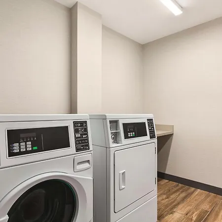 Hampton Inn & Suites Oroville-3