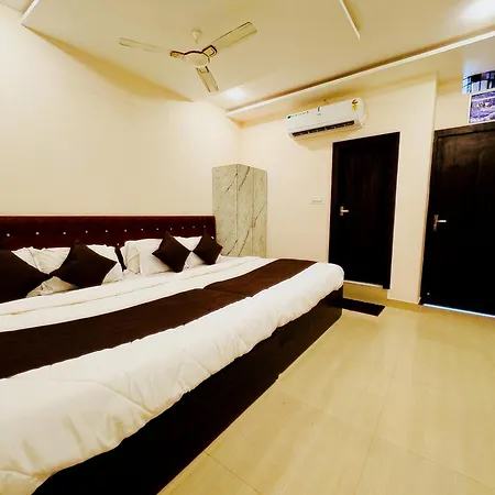 Hotel Hariom Palace-2