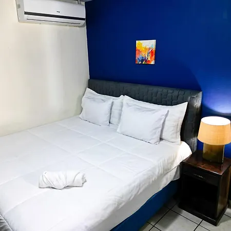 Hotel Suenos-3