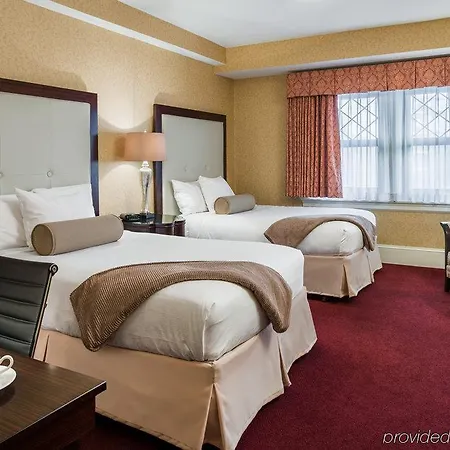 Wayne Hotel-3