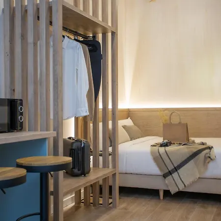 Nomad Haux Mestalla Room 101-3