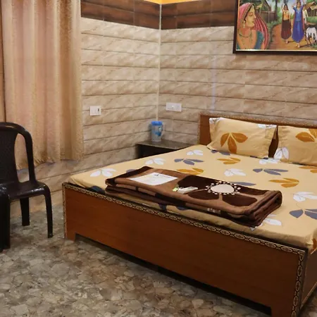 Tirupati Balaji Guest House-3