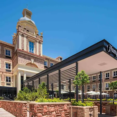 Hampton By Hilton Sandton Grayston-2