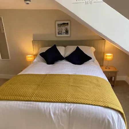 The George Inn Plympton-2