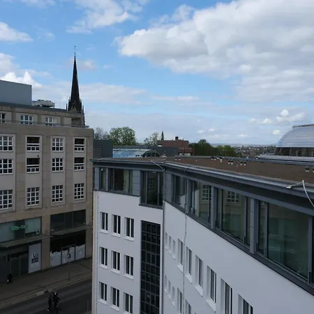 Hood House Kassel - Volldigitales Serviced Apartment-2