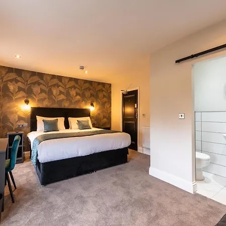 Home At 42 Arkles Lane Anfield-3