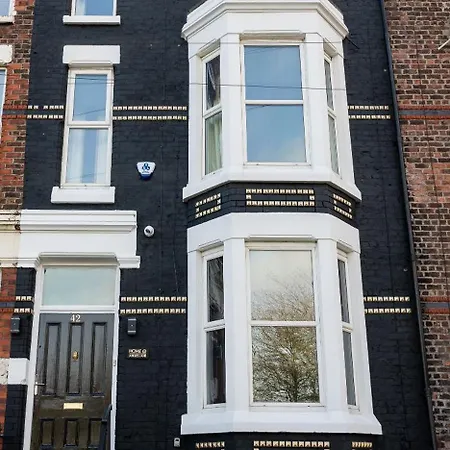 Home At 42 Arkles Lane Anfield-2