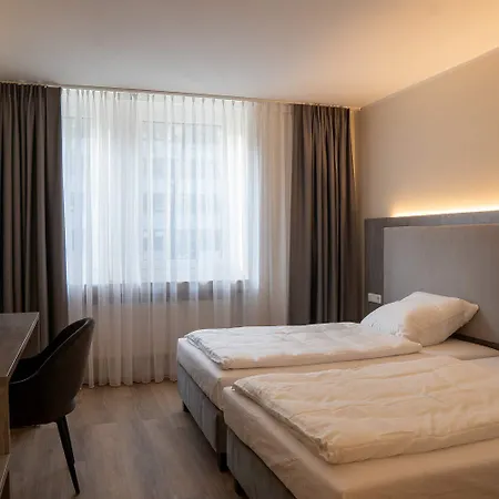 Diamonds Hotel-2