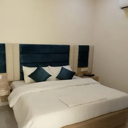 Hotel Lr Delite Inn-2
