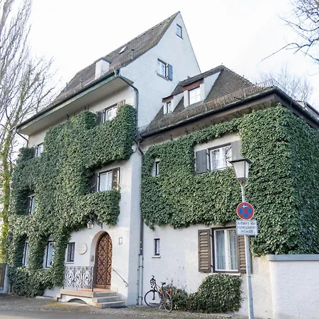 Gaestehaus Englischer Garten-3