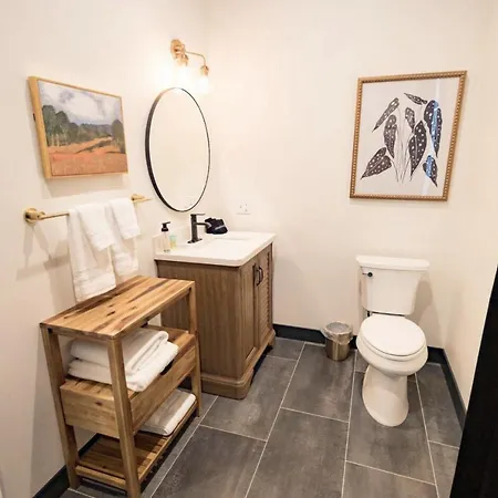 Speakeasy King Suite-2