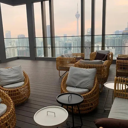 Axon Residence By Leo Suites-2