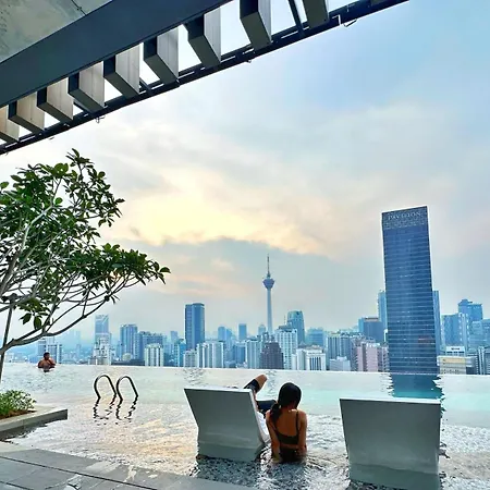 Axon Residence By Leo Suites-3