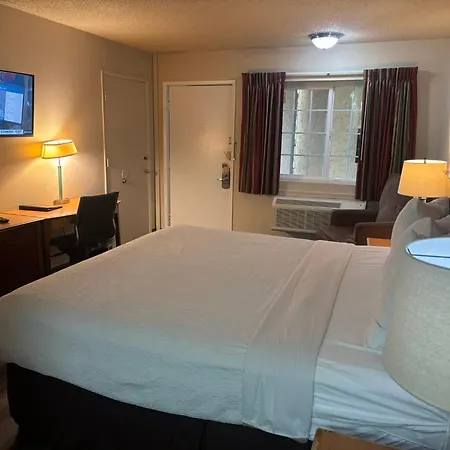 Skyway Inn - Seatac-2