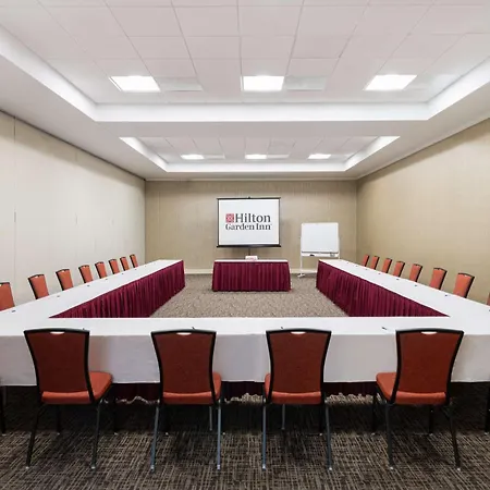 Hilton Garden Inn Saint Charles-3