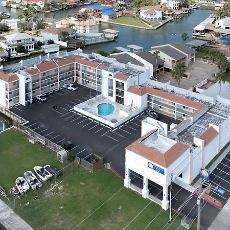 Windwater Hotel And Marina-2