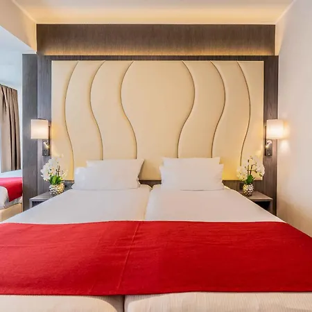 Best Western Plus Plaza Den Haag City Center-3