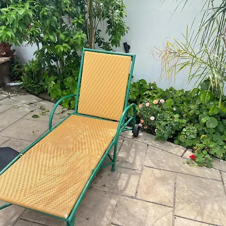 Oteng Lifestyle Bnb-3