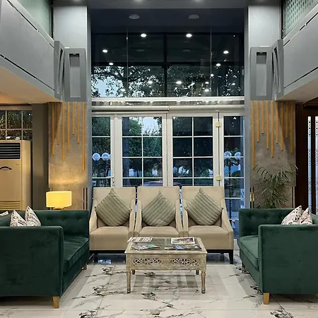 Hotel De Papae-2