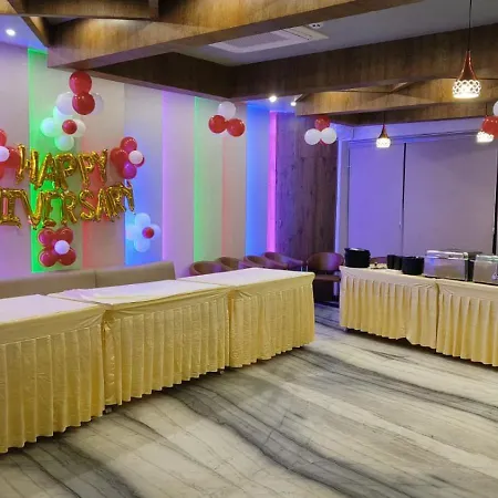 V Square Airport Hotel-3