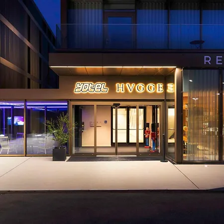 Yotel Geneva Lake-2