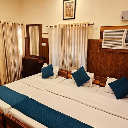 Bhagyashree Guest House 2 Km To Vishwanath Temple, Ganga Ghat Parking Available-2
