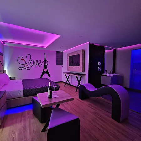 Hotel City Lights-3