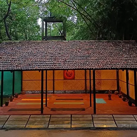 Shantitheeram Ayurveda Lakeside Heritage Resort-3
