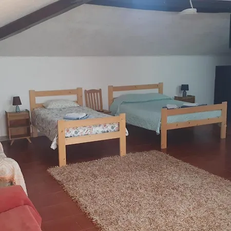 Vitorino De Nemesio Guesthouse-2