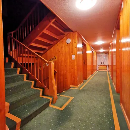 Long & Short Stay Hotel Bahnhof Ausserberg-2