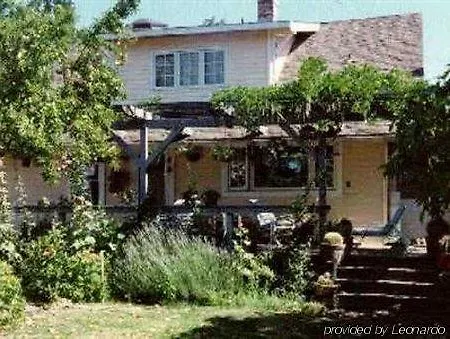Hollyhock Country House (Adults Only)-3