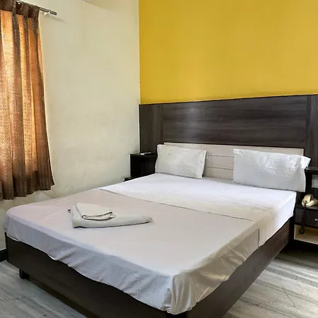 Hotel Priya Towers-3