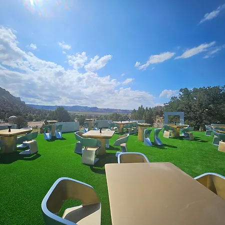 Clear Sky Resorts - Bryce Canyon - Unique Stargazing Domes-3