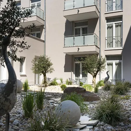Atrium Apart Hotel Brühl-3