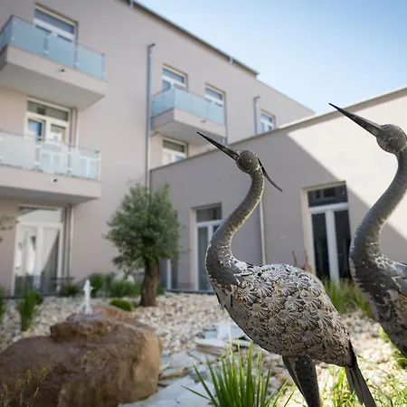 Atrium Apart Hotel Bruehl-3