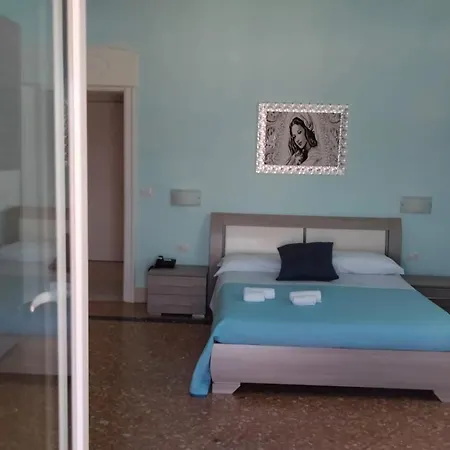 Hotel Paradise-2