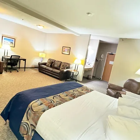 Garner Inn & Suites-2