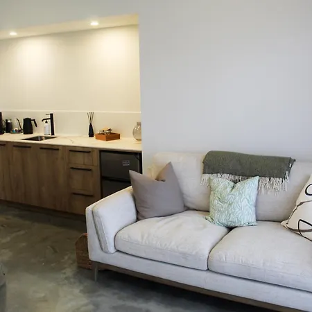Ahuru House-3