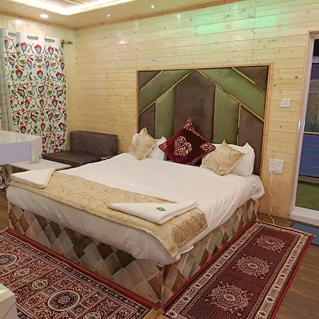 Hotel Pahalgam View- Centrally Heated-3