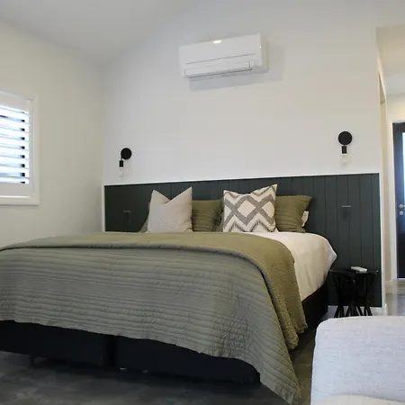 Ahuru House-2