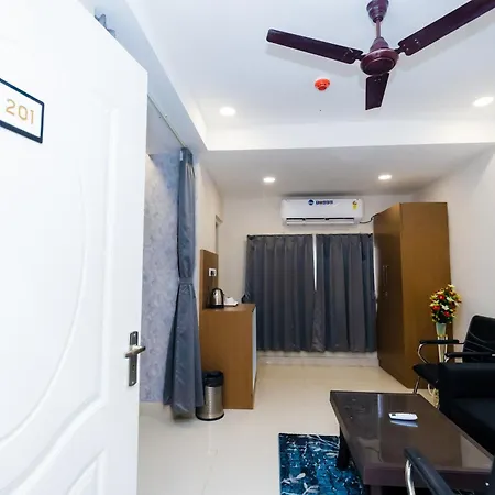 Rosewood Luxury Hotel-2