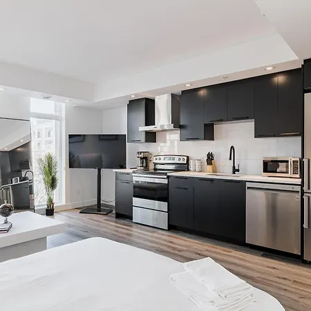 Westview Luxury Suites-3