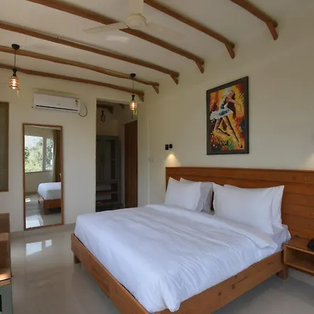 Ekawa Ganga By Lawrence Hotels-3