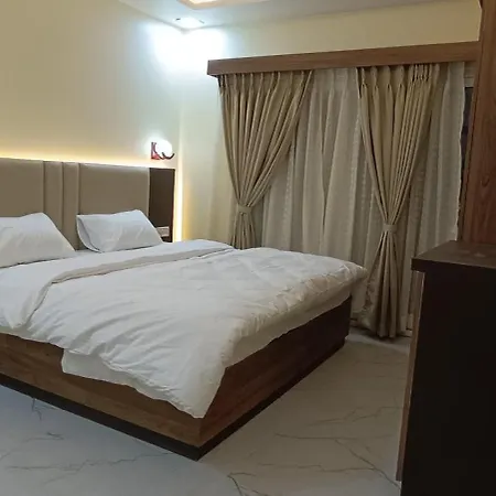 The Banaras Hotel-2