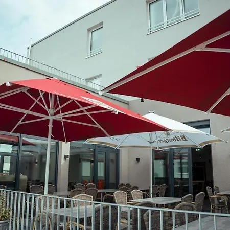 Hotel Central Vis A Vis-3