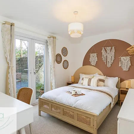 Bohemian Haven Guesthouse-3